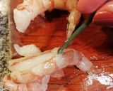 Foto del paso 3 de la receta: Rabas y langostinos empanados