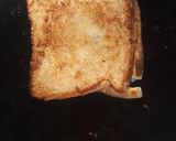 A picture of step 5 of Pizza Toast.
