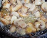 Foto langkah ke 2 dari resep Steak Ayam Crispy Mushroom Sauce.