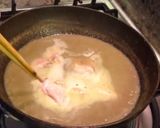 A picture of step 4 of Thai green chicken curry (gaeng kiaw wan gai).