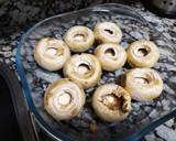 Foto del paso 1 de la receta: Champiñones al horno rellenos de atún