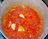 A picture of step 2 of Shinkafa da alayyahu sauce.