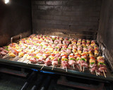 Foto del paso 3 de la receta: Pinchos de pollo, cerdo y ternera
