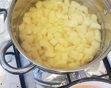 Paprikàs krumplis penne tésztából recept fázis 1 fotója
