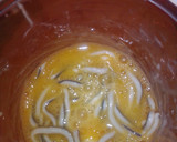 Foto del paso 1 de la receta: Tortilla francesa de quesitos y gulas