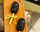 A picture of step 7 of Cakesicles.
