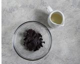 Foto langkah ke 1 dari resep Choco Dalgona Coffee.
