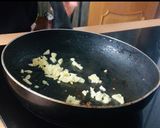 Foto del paso 2 de la receta: Pollo al ajillo con champiñones