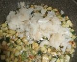 Foto del paso 2 de la receta Revuelto de bacalao, calabacín y gulas