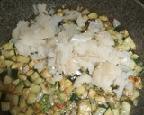 Foto del paso 2 de la receta: Revuelto de bacalao, calabacín y gulas