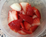 Foto del paso 1 de la receta: Fresas con leche
