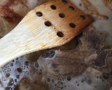 Foto del paso 3 de la receta: Chuletas de cerdo con verdolagas y cerveza