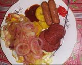 Foto del paso 4 de la receta: Tostones Maduro con cebolla huevo chorizos (para 1 persona)