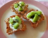Foto del paso 7 de la receta: Tarteletas express rellenas con yogurt griego y kiwi