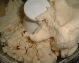 A picture of step 2 of Easy Kentucky-Style Biscuits.