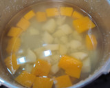 Foto del paso 1 de la receta: Buñuelos de calabaza y bacalao