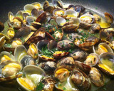 Foto del paso 3 de la receta: Espaguetis con almejas