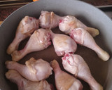 Foto del paso 1 de la receta: Pollo en salsa de cerveza
