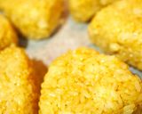A picture of step 3 of Magic!? Delicious Grilled Rice Balls in a Frying Pan.