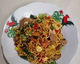 Foto langkah ke 8 dari resep Mie Goreng Simple.