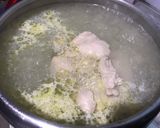 Foto langkah ke 2 dari resep Creamy Chicken Corn Soup.