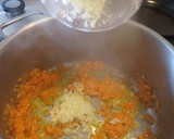 Foto del paso 2 de la receta: Zucchini Spagueti con salsa bolognesa casera