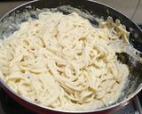 A picture of step 11 of Spaghetti aglio e olio.