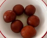 A picture of step 2 of Kataifi & Gulab Jamun Delight.