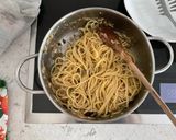 Foto del passaggio 2 della ricetta Spaghetti alla “mediterranea”
