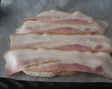 Foto del paso 2 de la receta: Rebanadas con trucha y bacon