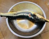 Hình bước làm 1 của món Cá tầm nướng sa tế tiêu rừng Măng Đen