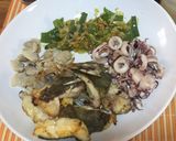 Foto del paso 4 de la receta: Fideuá de gallo pedro y chipirones en tinta