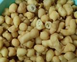 A picture of step 1 of Dahi phulkian!.
