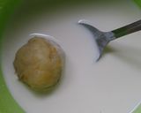 Foto langkah ke 3 dari resep Banana Chocolate Balls.