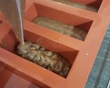 Une image de l'étape 5 de Financiers chocolat praliné et éclats de noisettes.