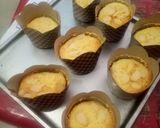 Foto langkah ke 8 dari resep Bolu Hongkong Keju Almond.