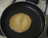 Foto langkah ke 4 dari resep Simple pancake (eggless).