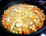 Foto del paso 12 de la receta: Guiso de garbanzos con salchichas de pollo y calabaza