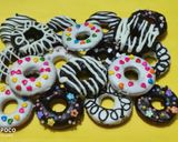 चॉकलेट डोनट (chocolate donut recipe in marathi) रेसिपी स्टेप 9 फोटो