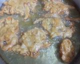 A picture of step 6 of Instant noodles pakoray.