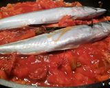 Une image de l'étape 2 de Maquereau frais avec moules,chorizo et tomates.