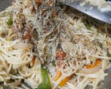 A picture of step 3 of Veg. Hakka Noodles.