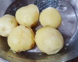 A picture of step 2 of Aloo ka Paratha.