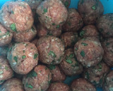 Foto del paso 3 de la receta: Espaguetis integrales con albóndigas en salsa