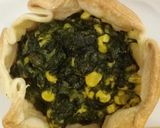Foto del paso 3 de la receta: Canastitas de zapallitos, espinaca o atún