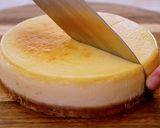 A picture of step 6 of Creamy Baked Cheesecake | This melts in your mouth!.