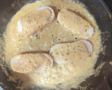 Foto del paso 6 de la receta: Merluza en salsa con perejil