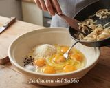 Foto del passaggio 3 della ricetta Frittata di Cipolla