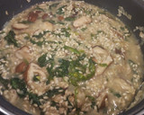 Foto del paso 3 de la receta: Risotto de setas shiitake y espinacas con trufa