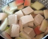 Hình bước làm 2 của món Canh Vỏ Dưa Hấu Đậu Hủ & Ruốc Khô